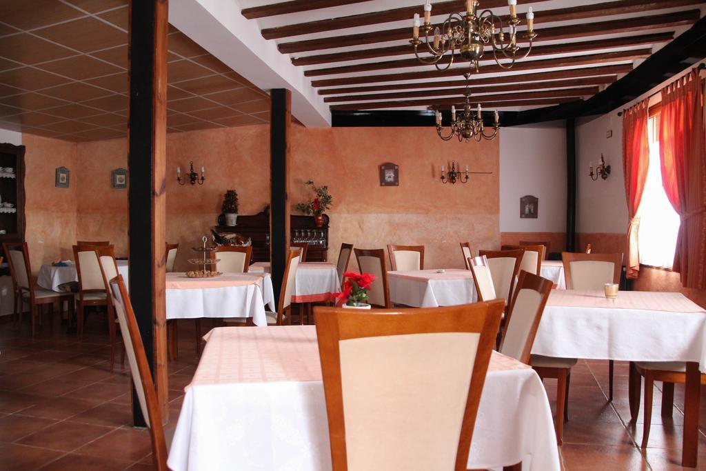 La Casa Del Maestro Pension Tardelcuende Buitenkant foto
